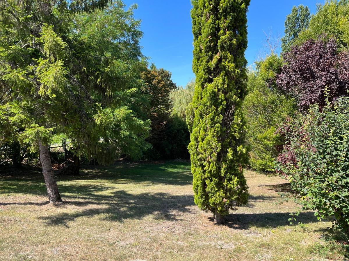 Gite De Claire Fontaine Avec Vue Sur Monflanquin Villa Esterno foto